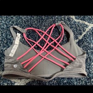 Lululemon sports bra